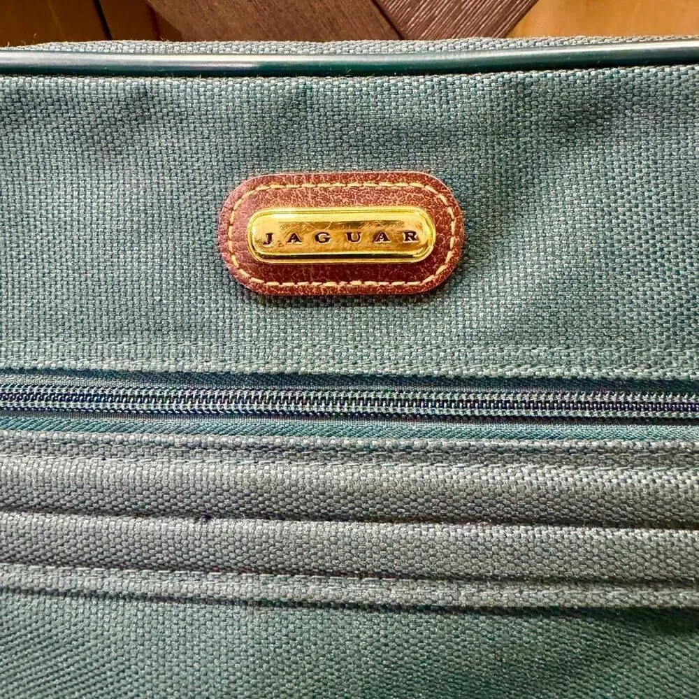 Vintage Jaguar Men's Green Overnight Bag